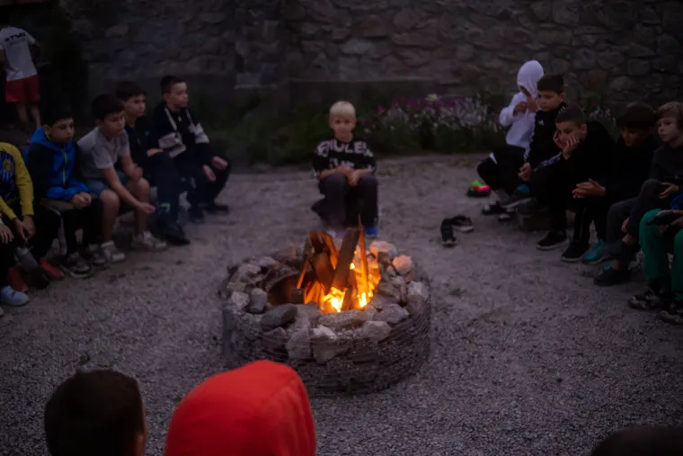 Командний вечір BORETS біля вогнища · Фото 15