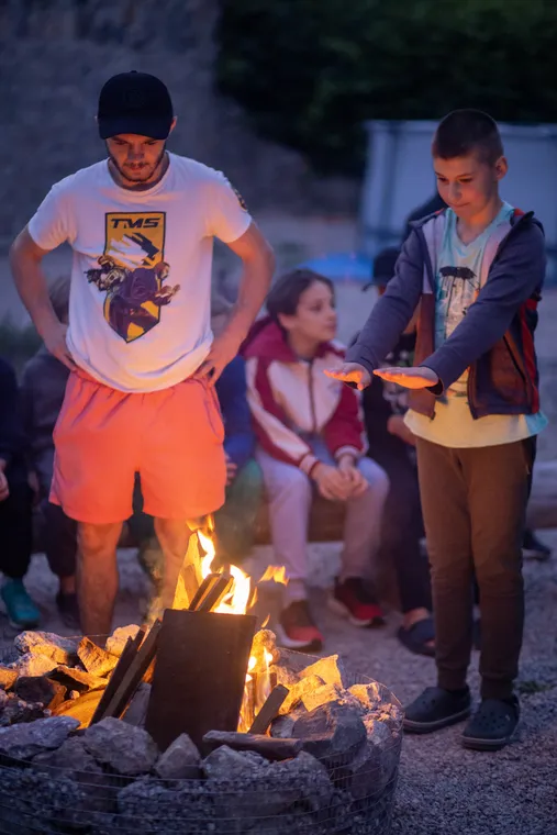 Командний вечір BORETS біля вогнища · Фото 19