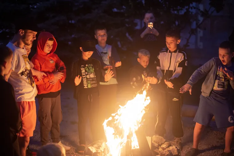 BORETS Team Campfire Night · Photo 29