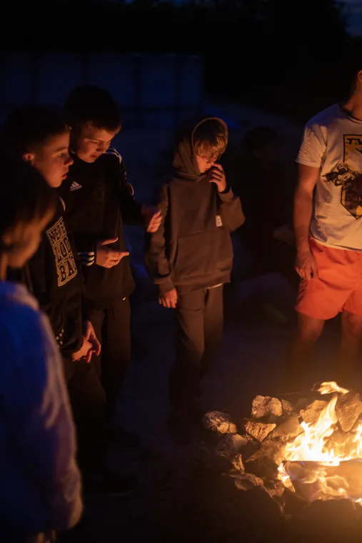 Командний вечір BORETS біля вогнища · Фото 73