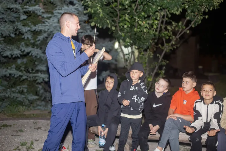 Командний вечір BORETS біля вогнища · Фото 104