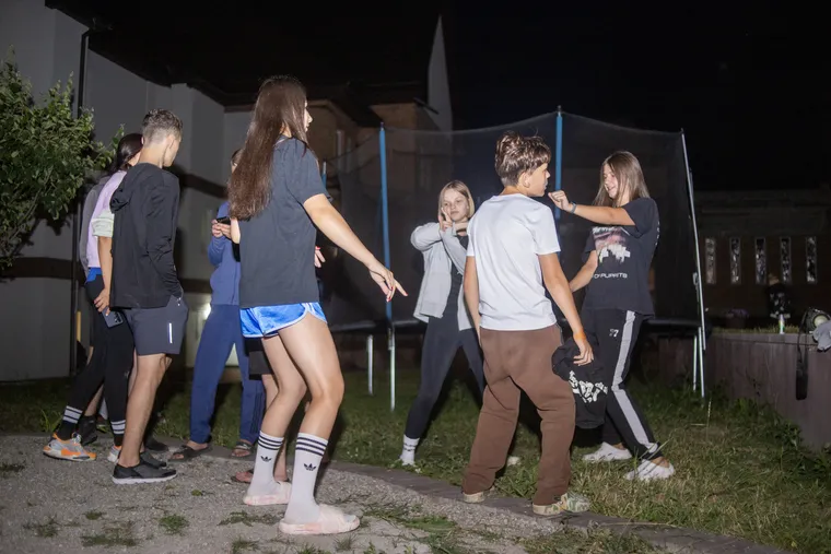 BORETS Team Campfire Night · Photo 204